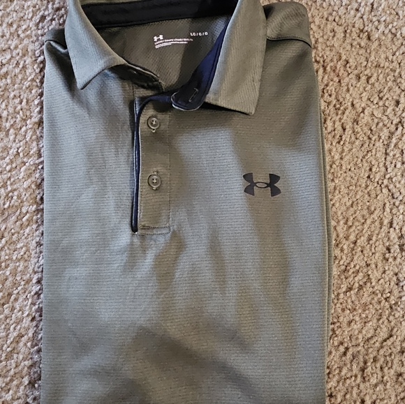 Under Armor Tee Shirt - Picture 2 of 4